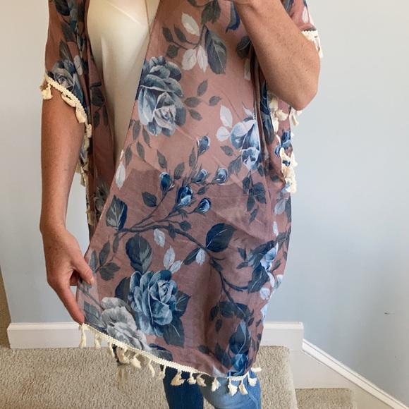 Floral Print Boho Kimono - Picture 5 of 8